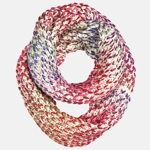 NWOT Avenue Cream and Color Eternity Scarf